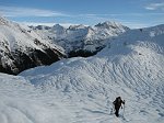 05_Si cammina nella molta neve